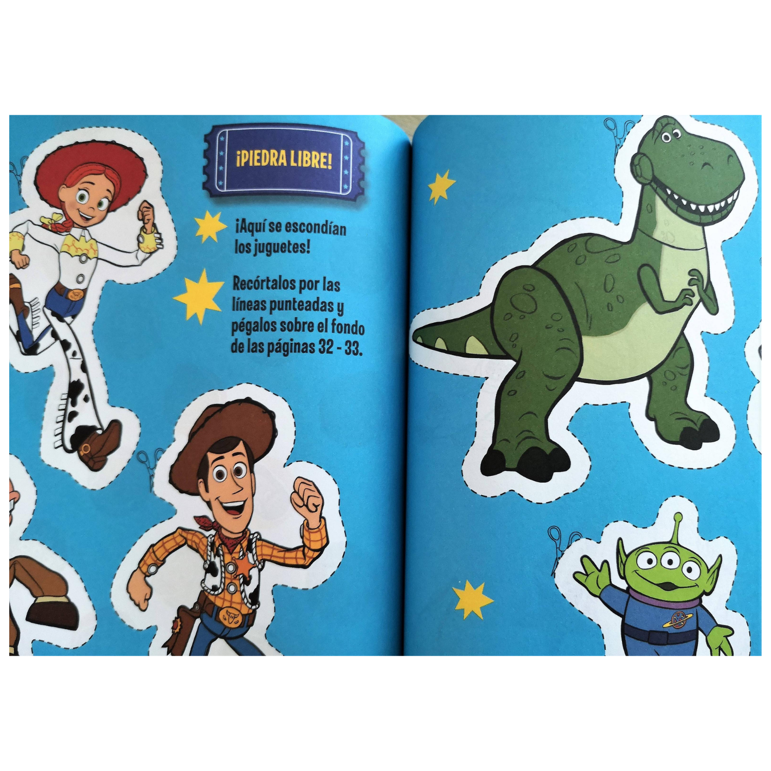 Toy Story 4. Libro de arte y ¡acción!